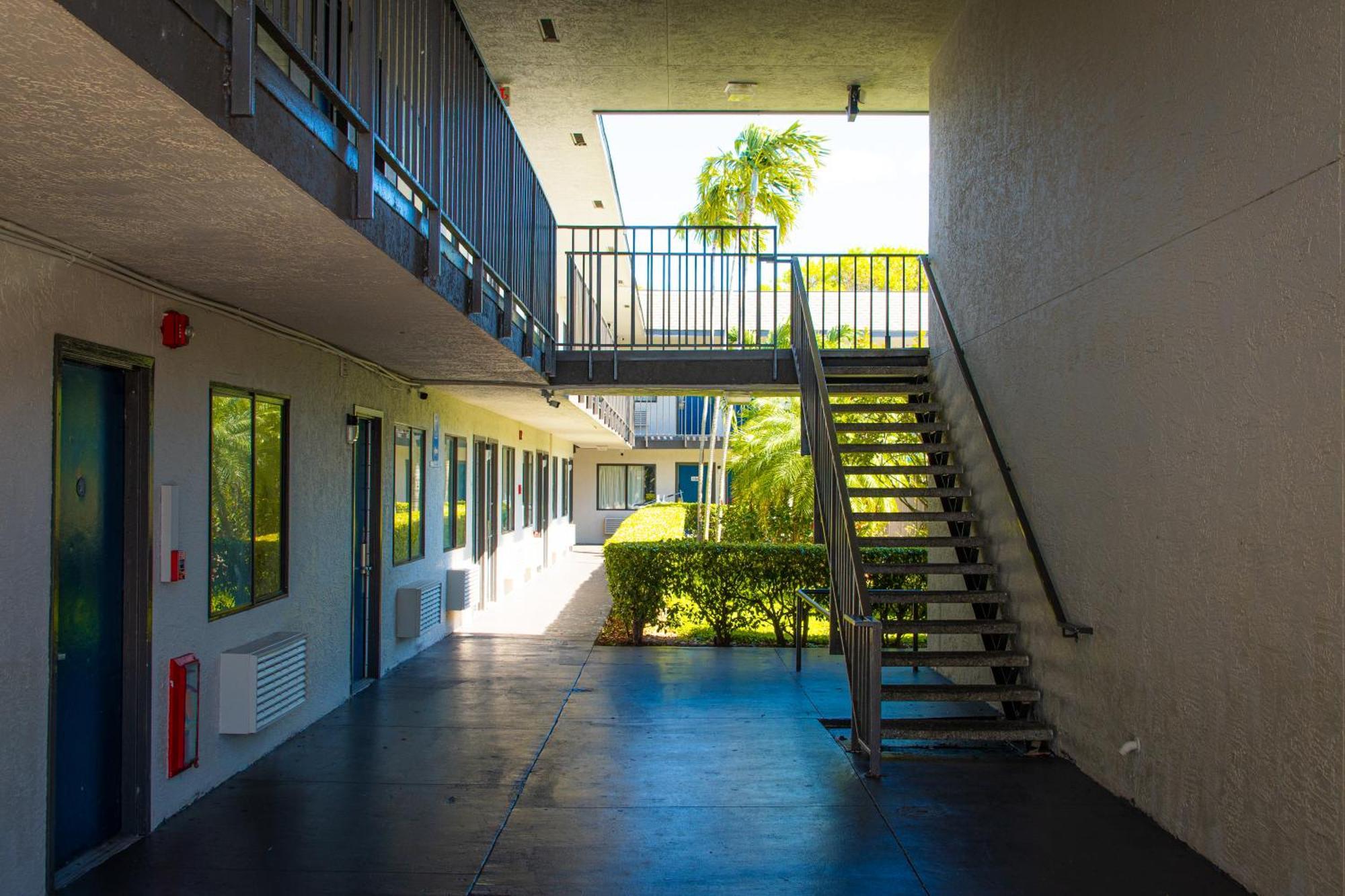 Motel 6-Lantana West Palm Beach, Fl Exteriör bild